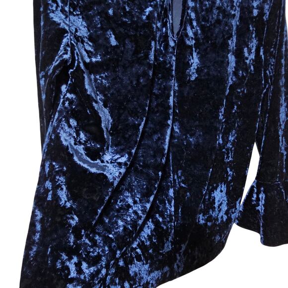 Beach Lunch Lounge Velvet Top Women's Size XS Blue Bell Sleeve Whimsigoth Witchy - Picture 4 of 6